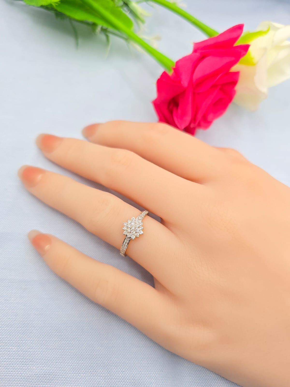 DIAMOND RING