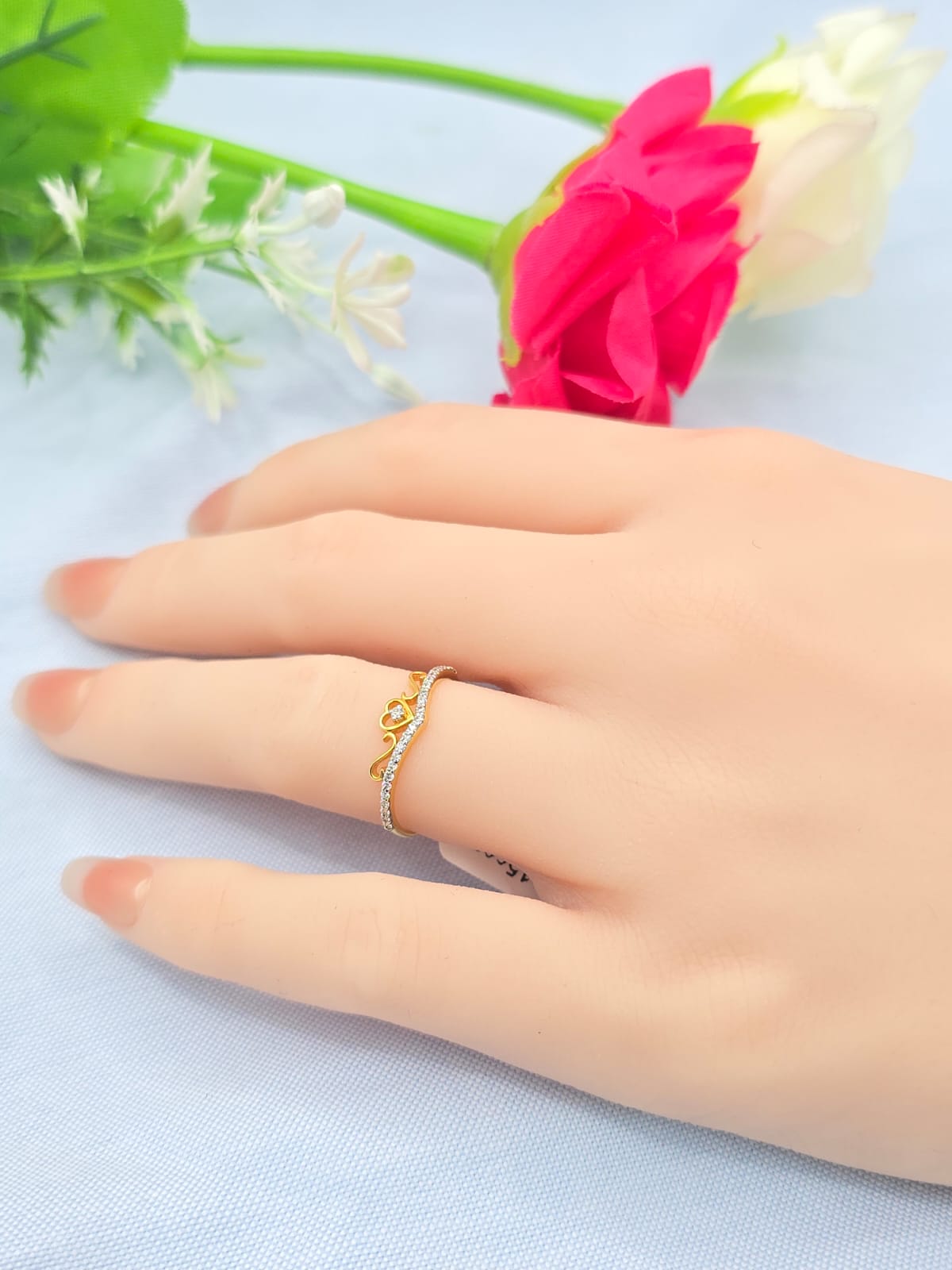 DIAMOND RING