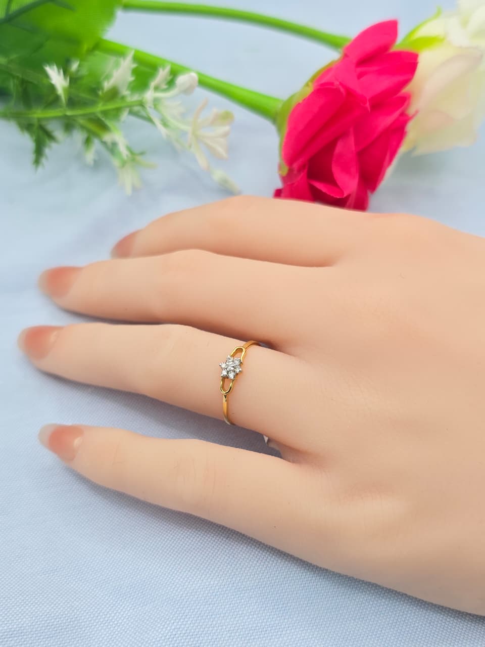 DIAMOND RING