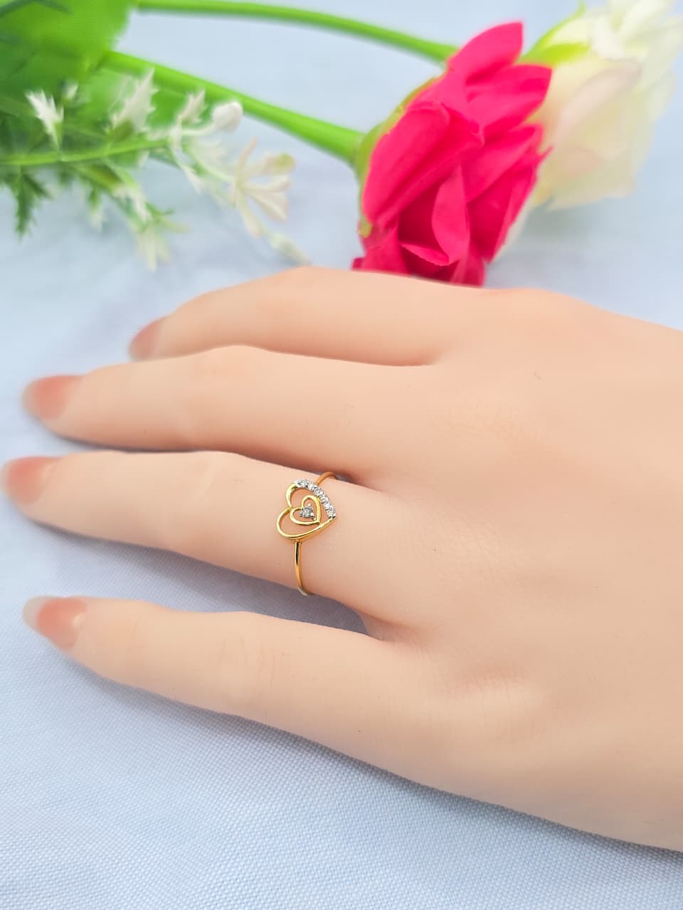 DIAMOND RING