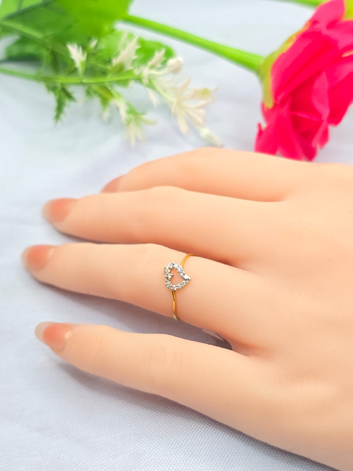 DIAMOND RING
